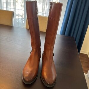 Ariat brown boots 8.5